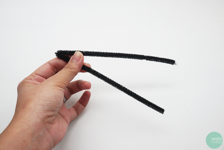 DIY Lacy Lolita Cat Ears @ mintedstrawberry.blogspot.com